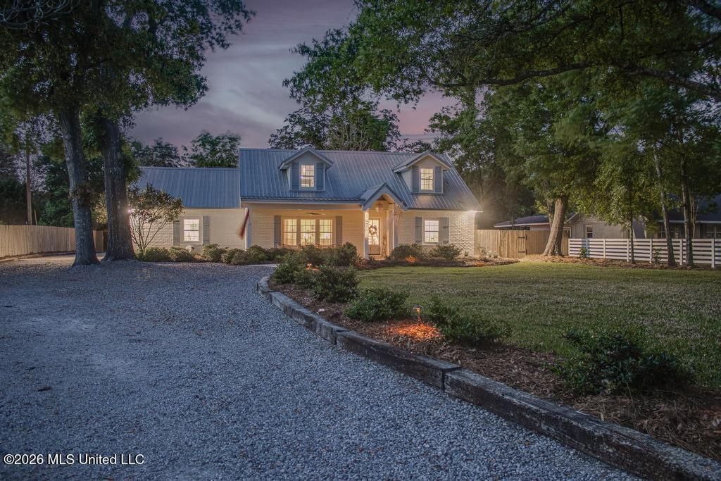 1589 E Second Street, Pass Christian, MS 39571 Main Photo