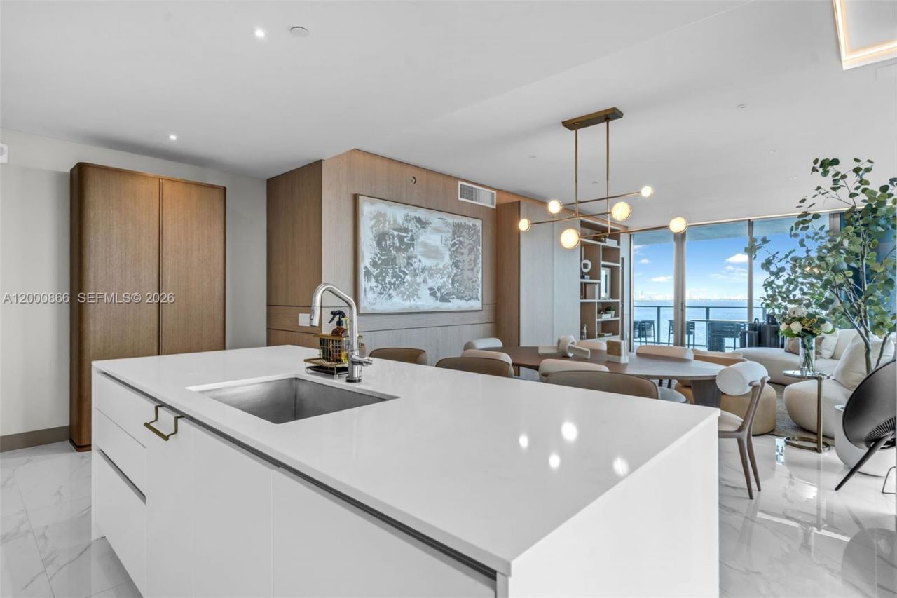 711 NE 23rd Ter, Unit 607, Miami, FL 33137 Photo