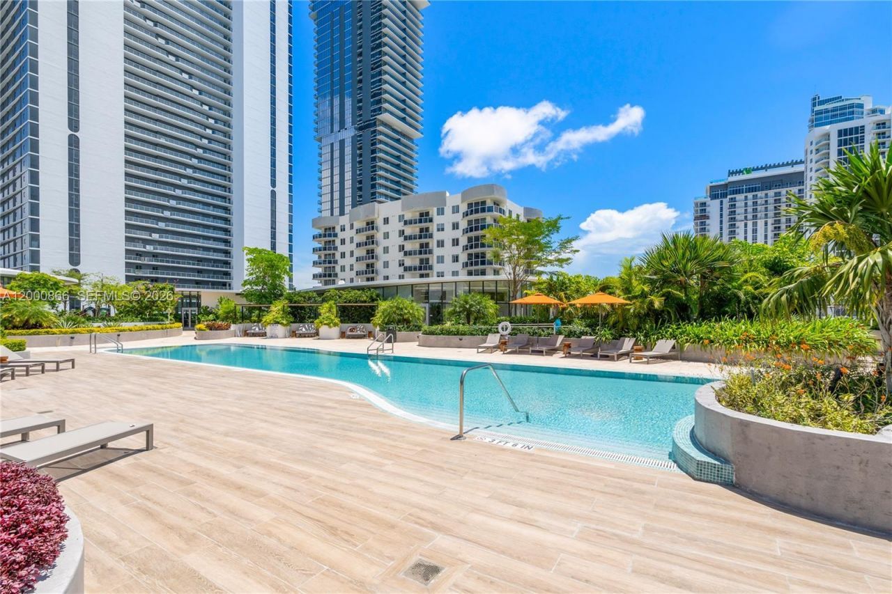 711 NE 23rd Ter, Unit 607, Miami, FL 33137 Photo