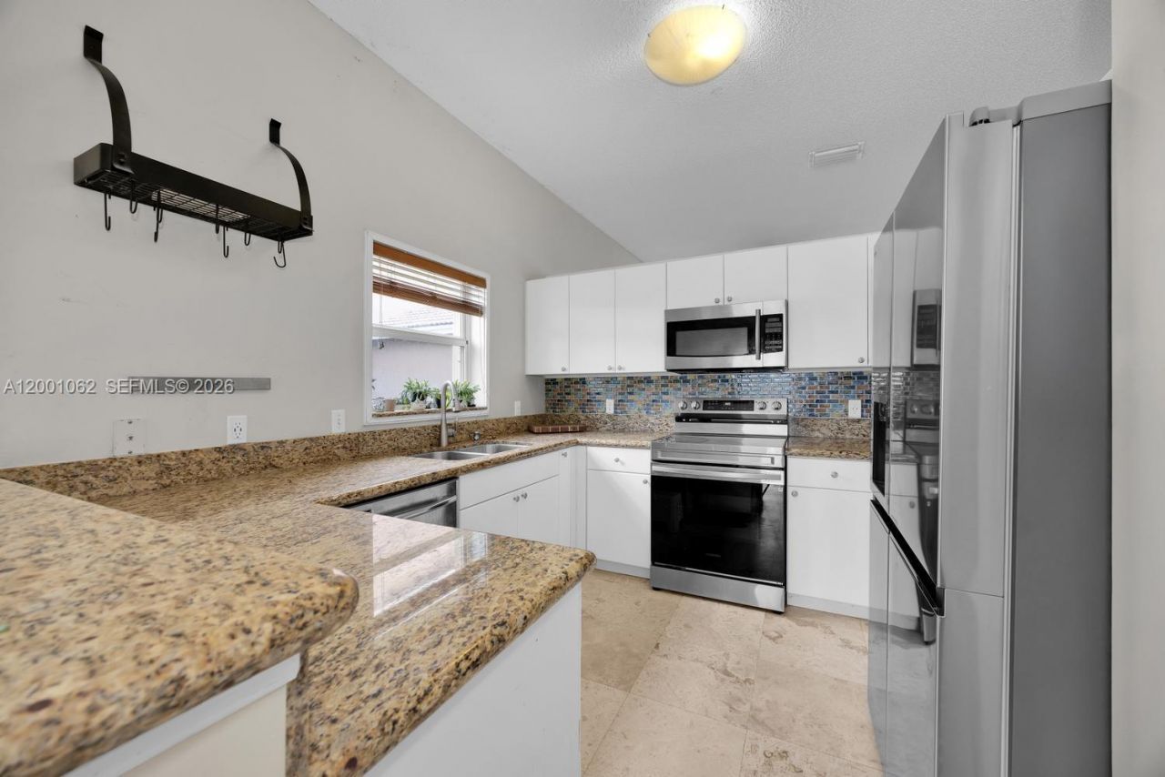 3110 SE 4th Pl, Homestead, FL 33033 Photo