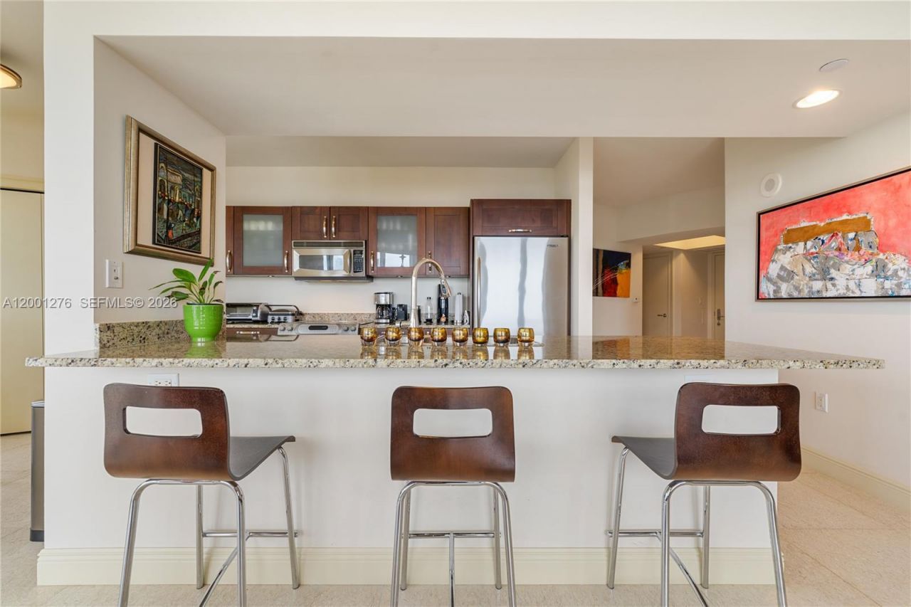 20000 E Country Club Dr, Unit 610, Aventura, FL 33180 Photo