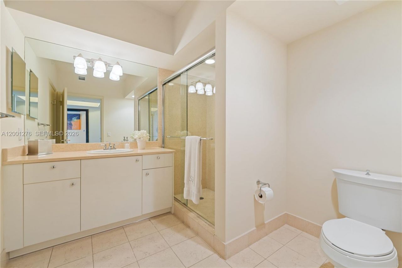 20000 E Country Club Dr, Unit 610, Aventura, FL 33180 Photo