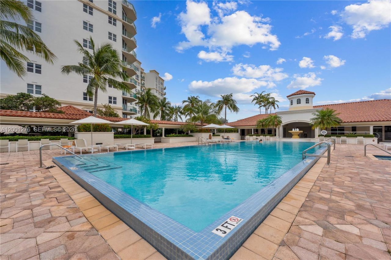20000 E Country Club Dr, Unit 610, Aventura, FL 33180 Photo