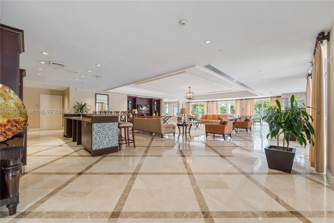 20000 E Country Club Dr, Unit 610, Aventura, FL 33180 Photo