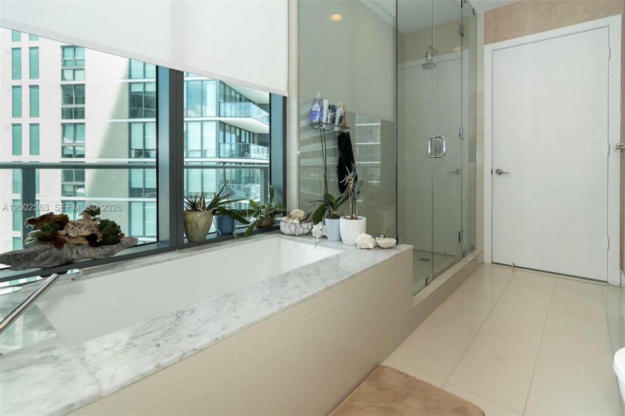 480 NE 31st St, Unit 3007, Miami, FL 33137 Photo