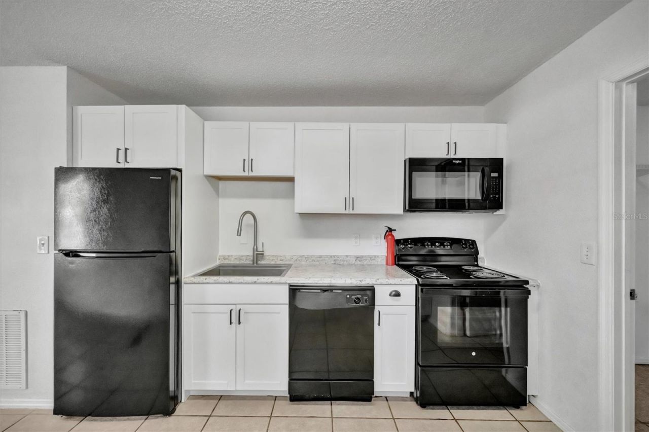 416 40th Street E, Palmetto, FL 34221 Photo
