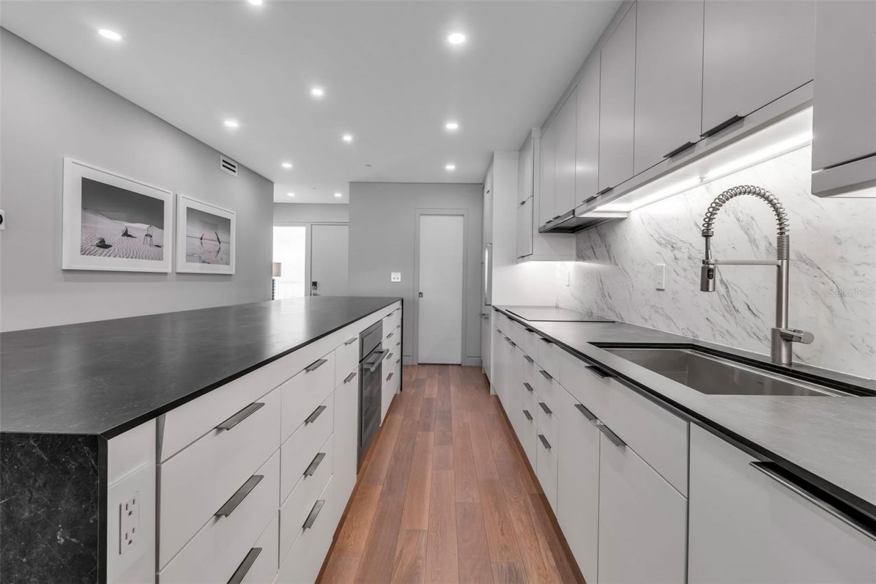 5740 Midnight Pass Road, Unit 403, Sarasota, FL 34242 Photo