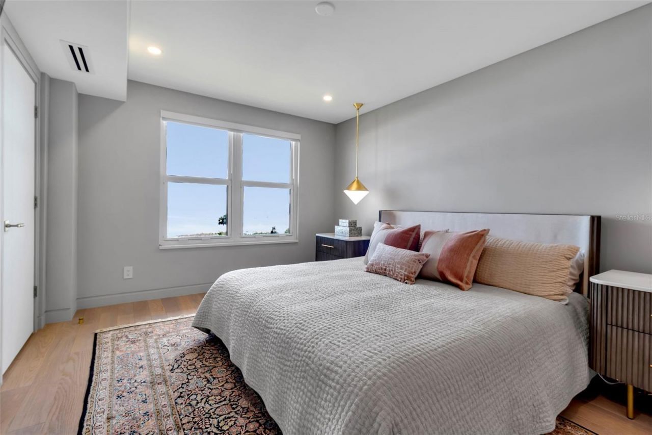 5740 Midnight Pass Road, Unit 403, Sarasota, FL 34242 Photo