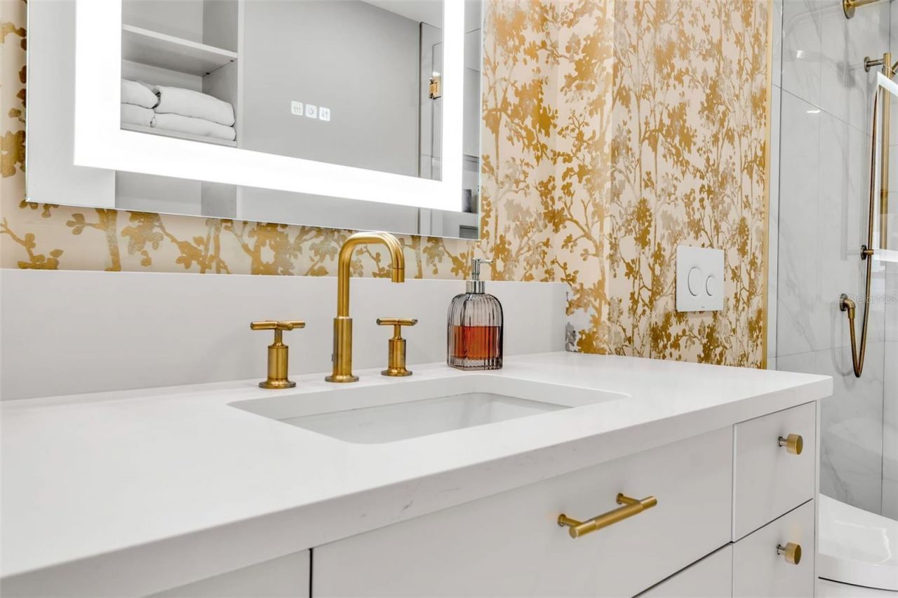 5740 Midnight Pass Road, Unit 403, Sarasota, FL 34242 Photo