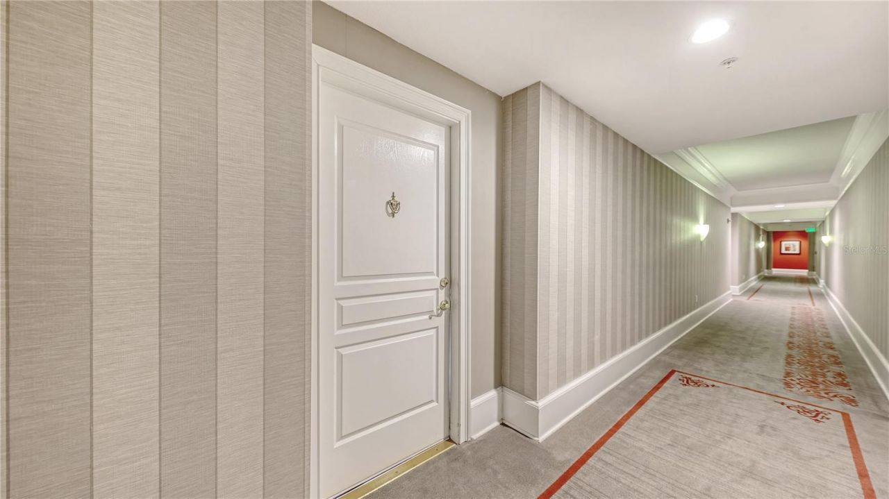 750 N Tamiami Trail, Unit PH08, Sarasota, FL 34236 Photo