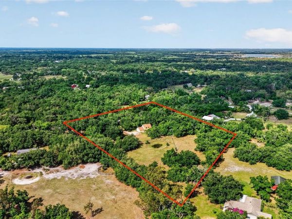 5330 MYAKKA VALLEY TRAIL , SARASOTA, FL 34241