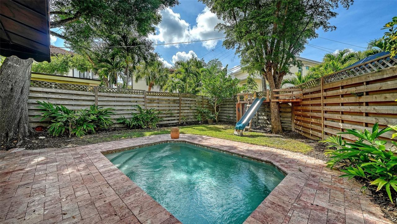 1704 Fortuna Street, Sarasota, FL 34239 Photo