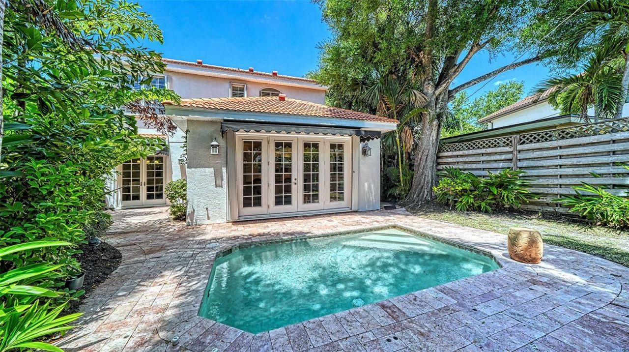 1704 Fortuna Street, Sarasota, FL 34239 Photo