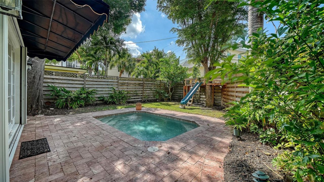 1704 Fortuna Street, Sarasota, FL 34239 Photo