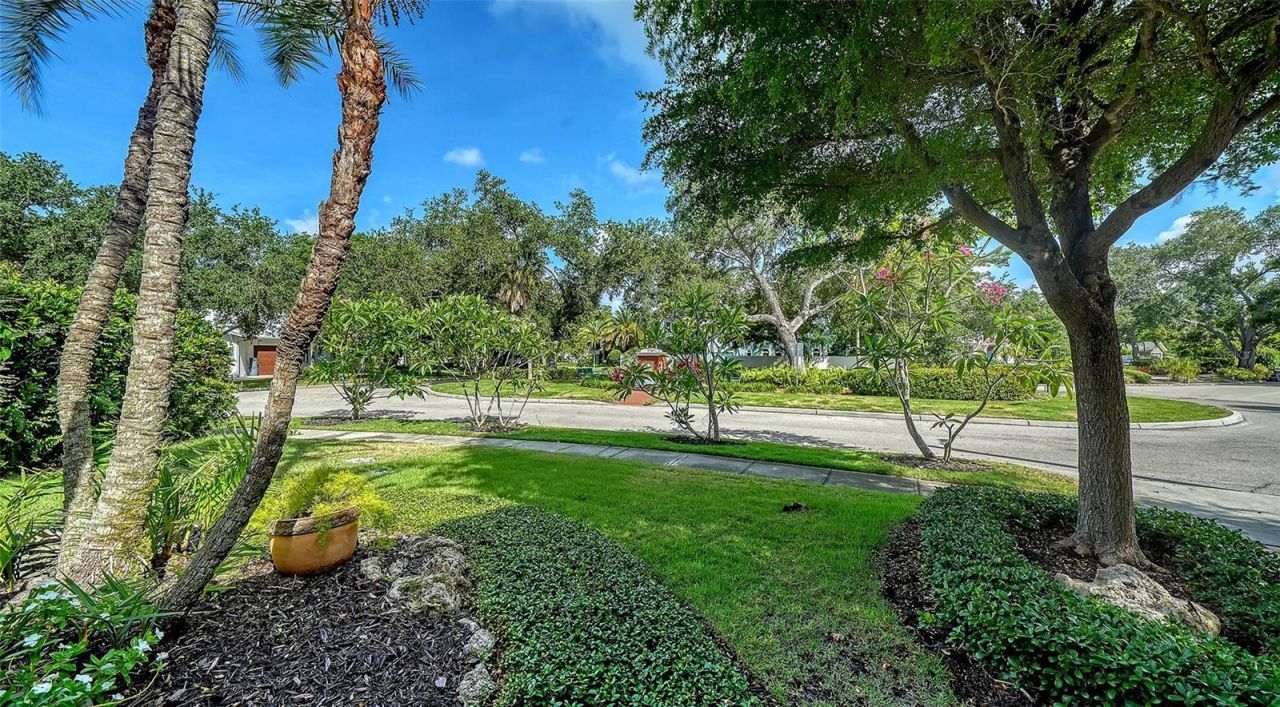1704 Fortuna Street, Sarasota, FL 34239 Photo