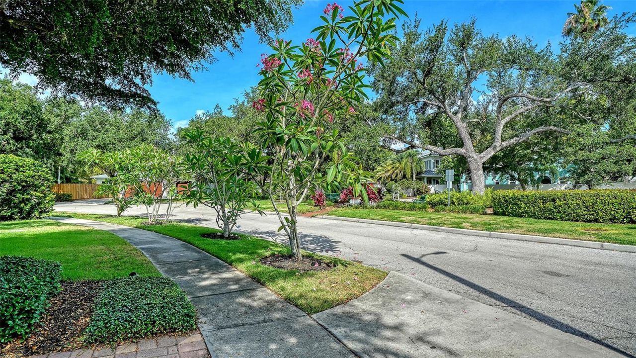 1704 Fortuna Street, Sarasota, FL 34239 Photo