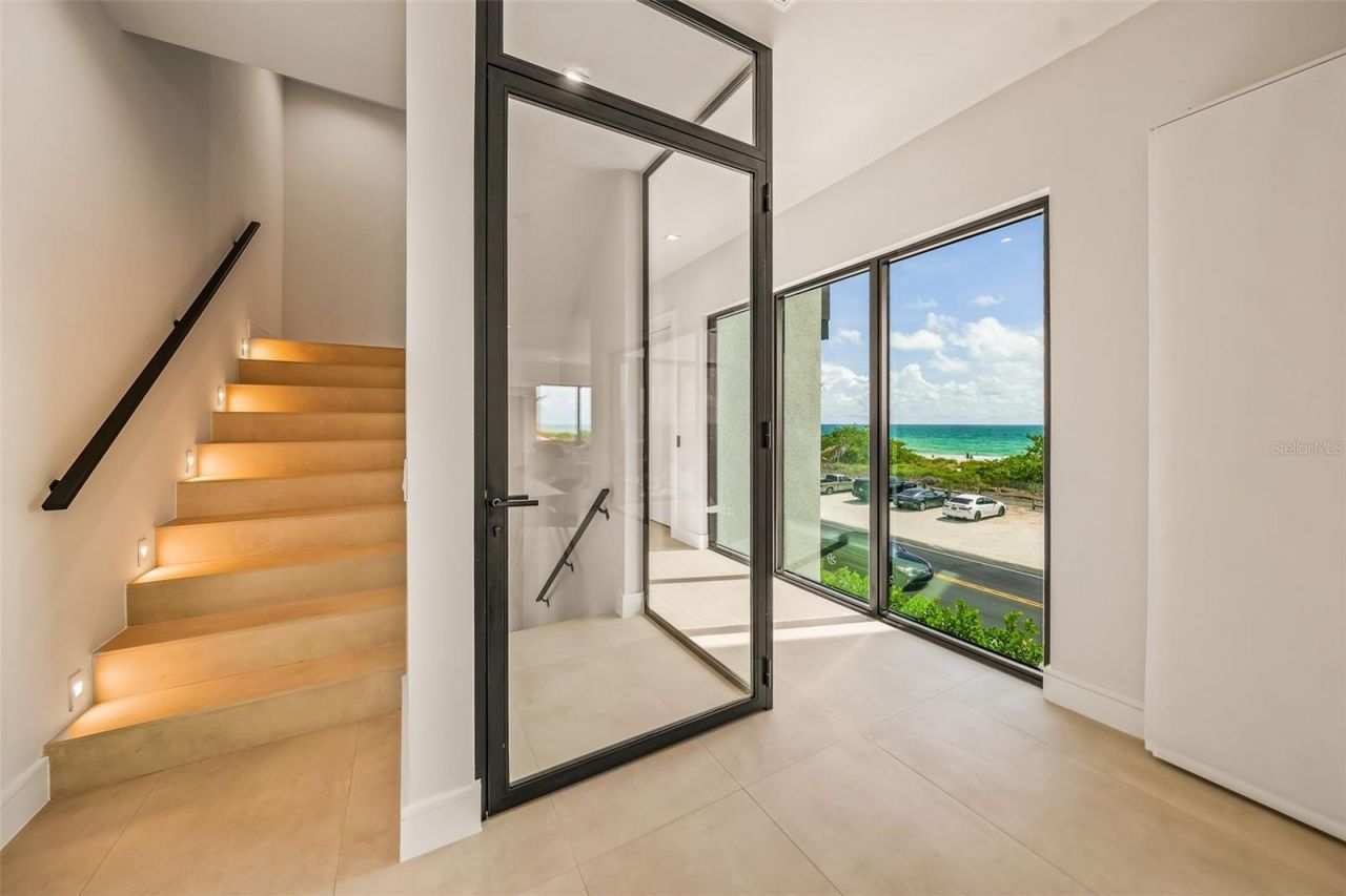 101 7th Street S, Bradenton Beach, FL 34217 Photo