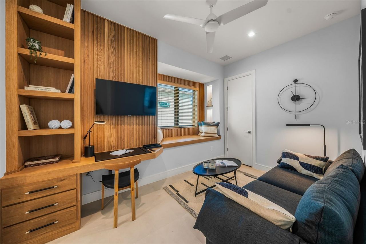 101 7th Street S, Bradenton Beach, FL 34217 Photo