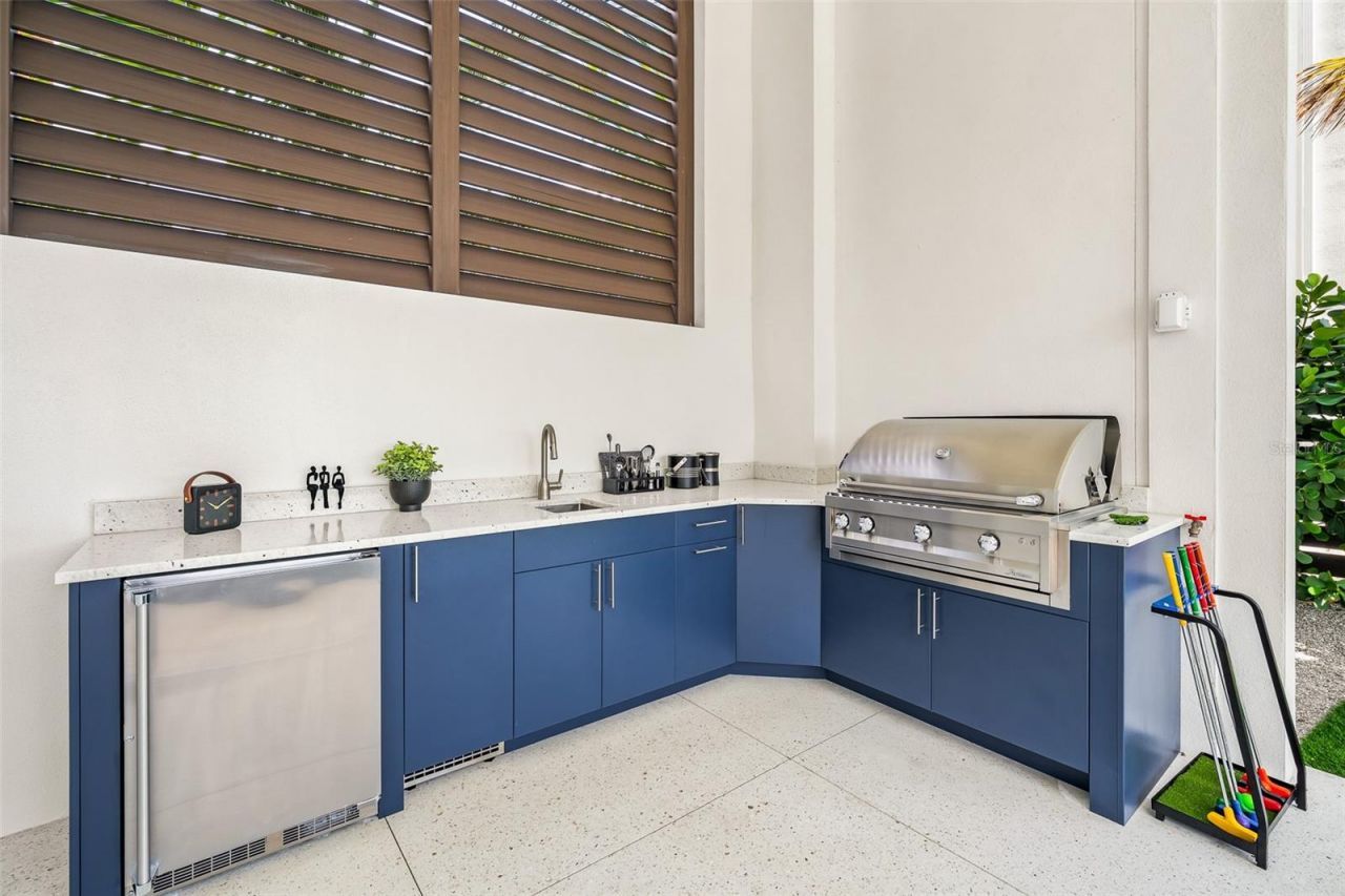 101 7th Street S, Bradenton Beach, FL 34217 Photo