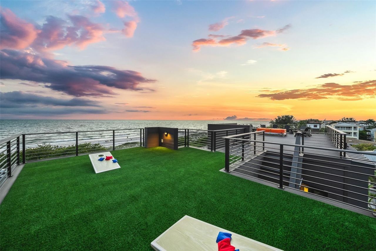 101 7th Street S, Bradenton Beach, FL 34217 Photo