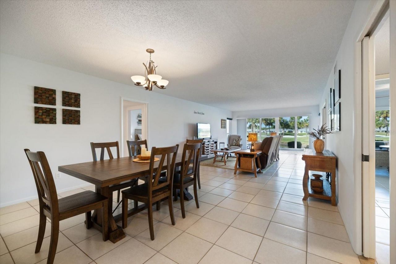 6939 W Country Club Drive N, Unit 156, Sarasota, FL 34243 Photo