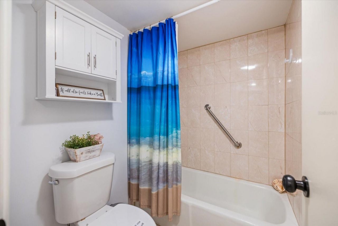 6939 W Country Club Drive N, Unit 156, Sarasota, FL 34243 Photo