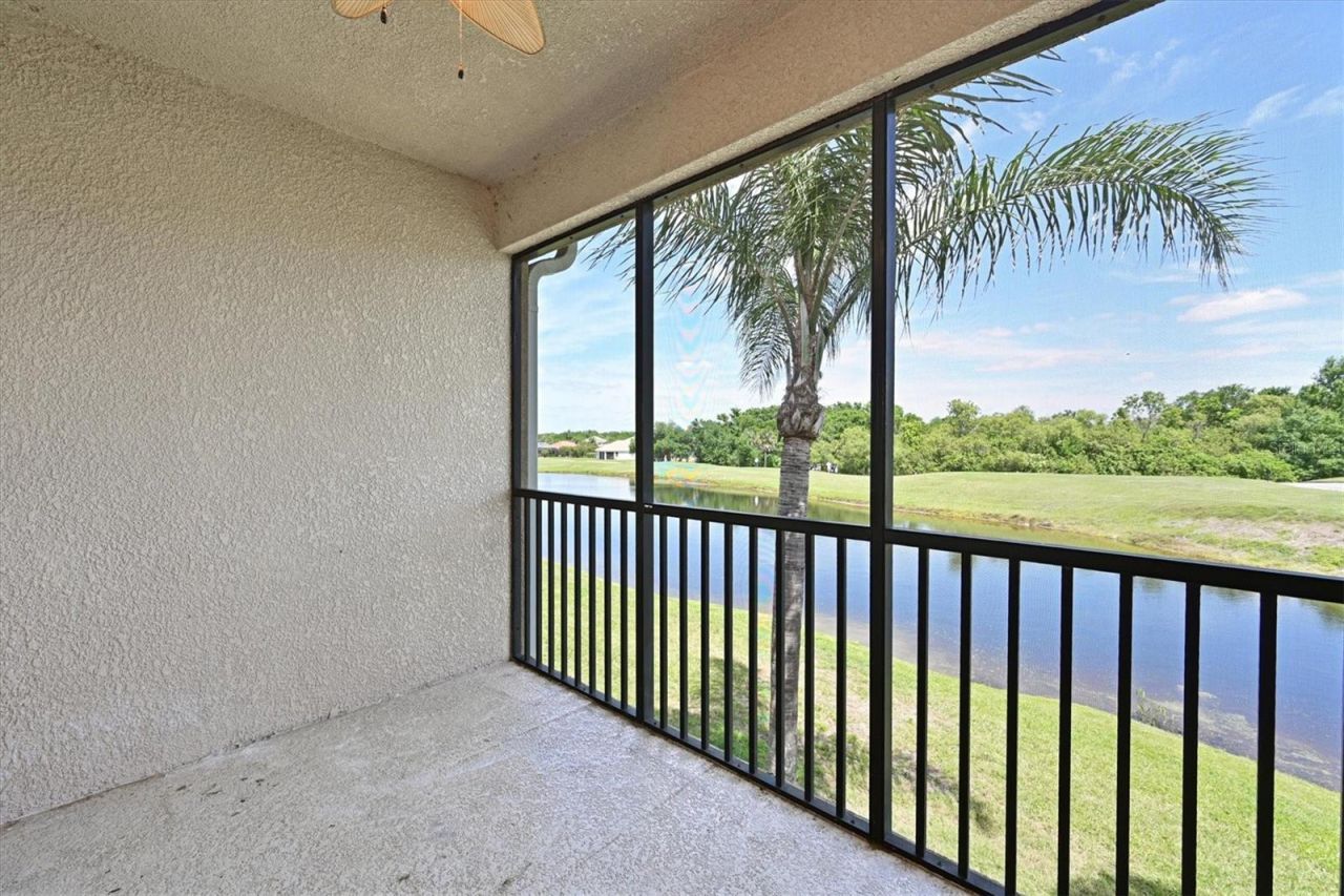 1011 Fairwaycove Lane, Unit 202, Bradenton, FL 34212 Photo
