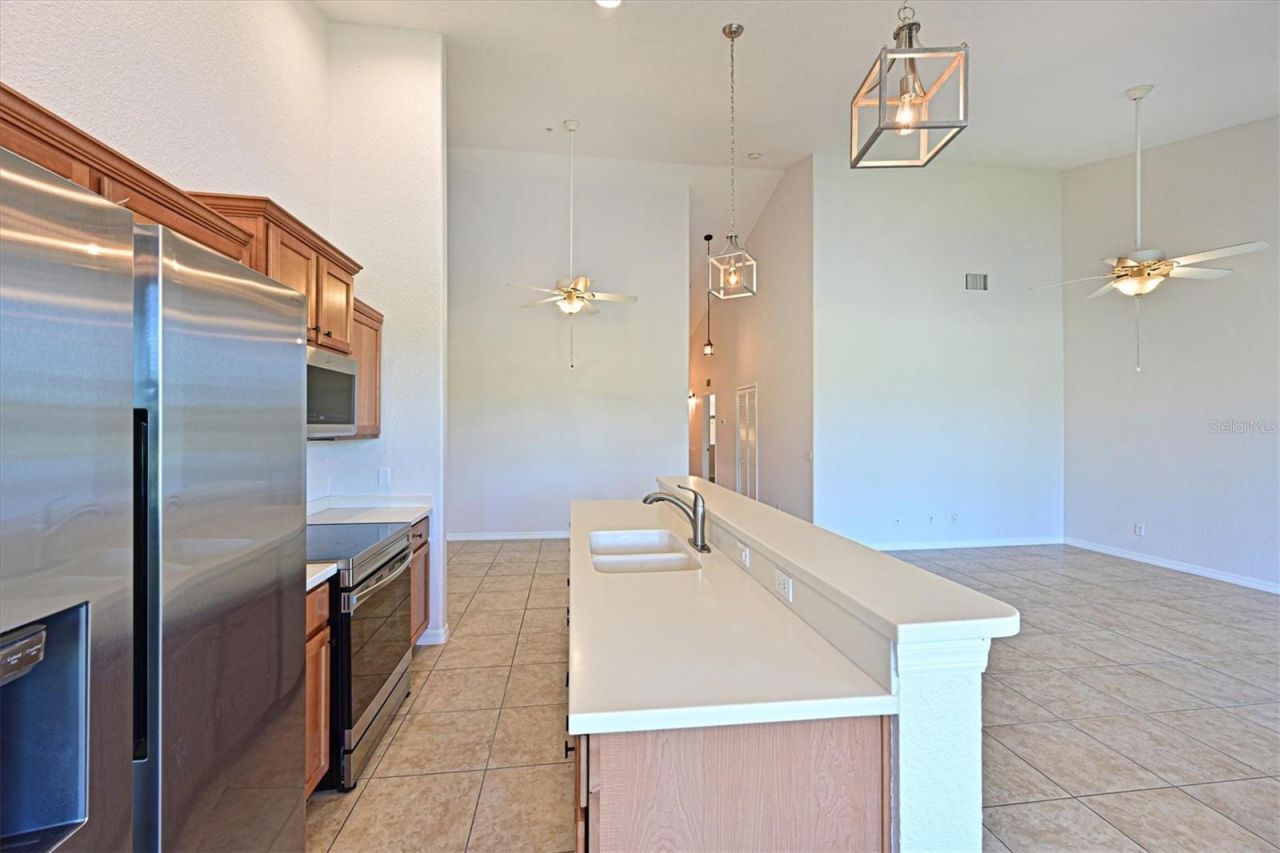 1011 Fairwaycove Lane, Unit 202, Bradenton, FL 34212 Photo