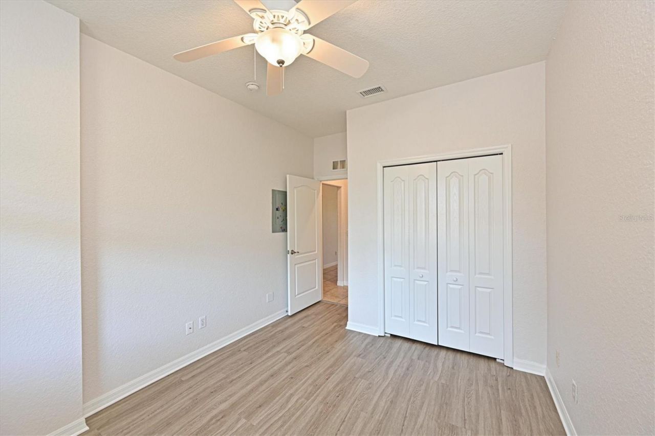 1011 Fairwaycove Lane, Unit 202, Bradenton, FL 34212 Photo