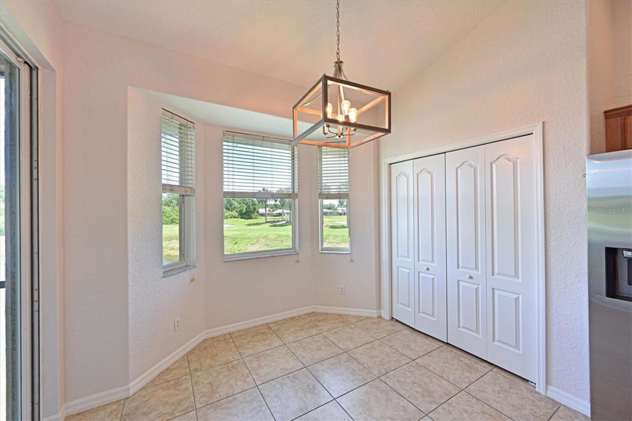 1011 Fairwaycove Lane, Unit 202, Bradenton, FL 34212 Photo