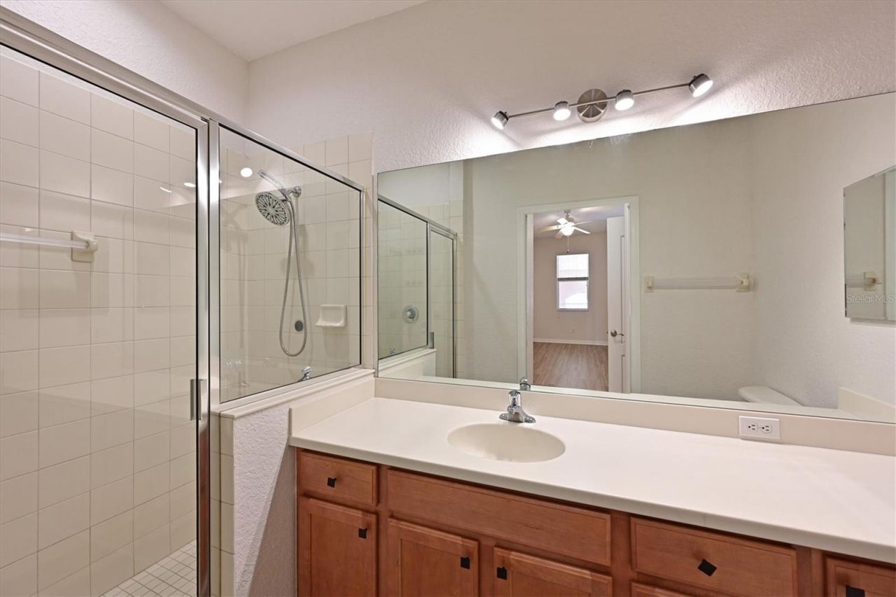 1011 Fairwaycove Lane, Unit 202, Bradenton, FL 34212 Photo