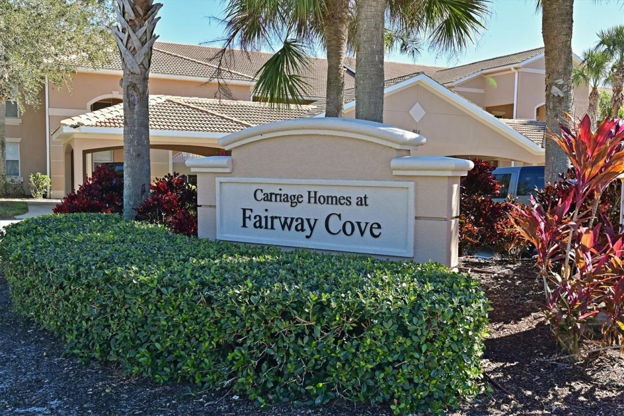 1011 Fairwaycove Lane, Unit 202, Bradenton, FL 34212 Photo