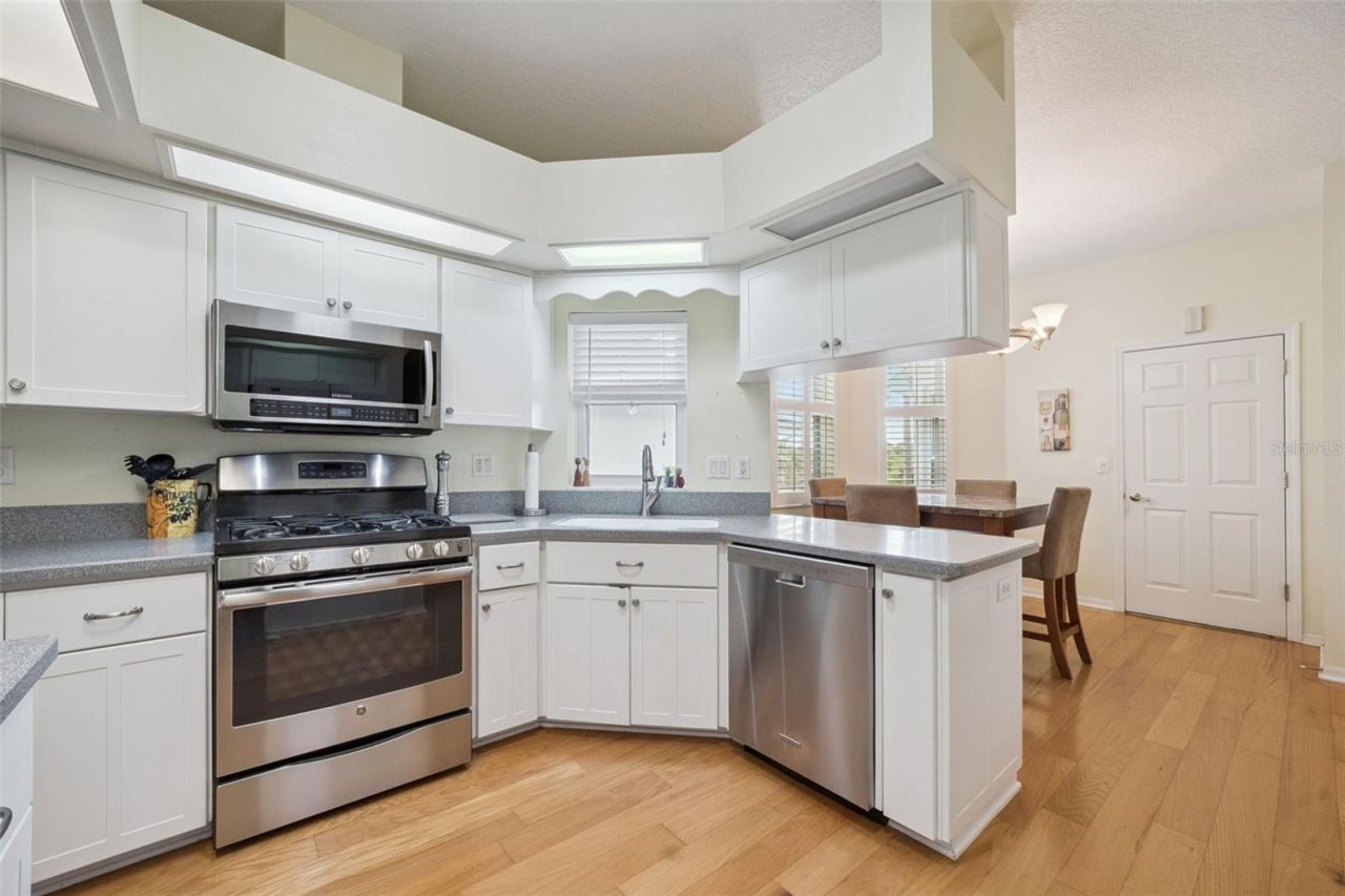 21733 Royal St Georges Lane, Leesburg, FL 34748 Photo