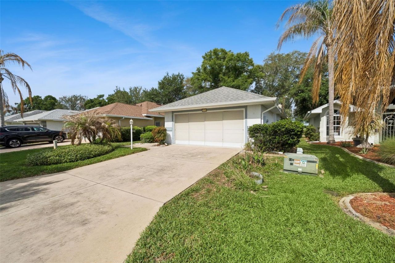 21733 Royal St Georges Lane, Leesburg, FL 34748 Photo
