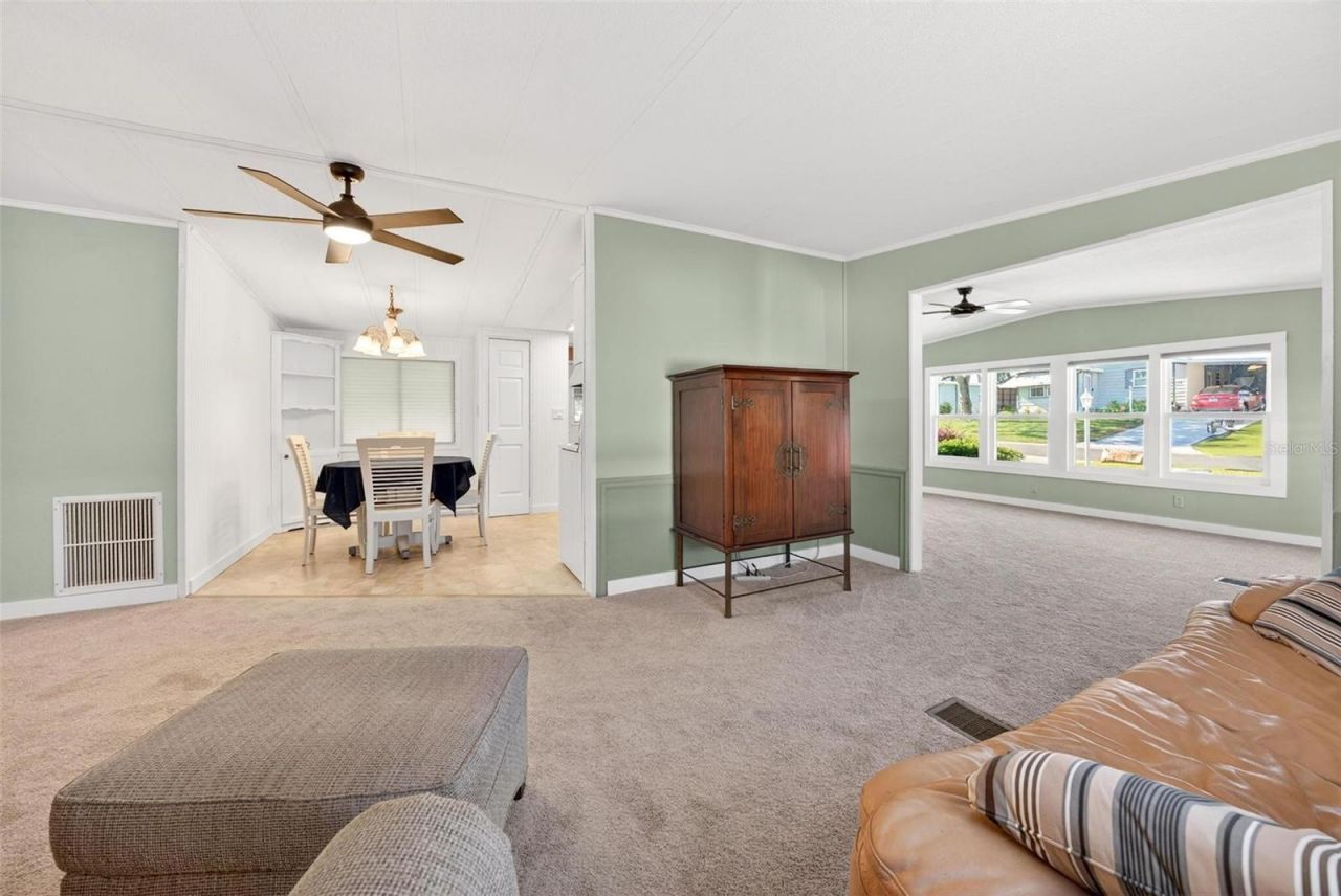 516 Jason Drive, Lady Lake, FL 32159 Photo