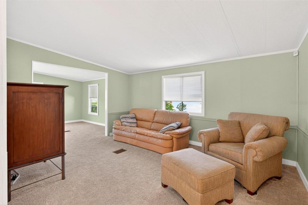 516 Jason Drive, Lady Lake, FL 32159 Photo