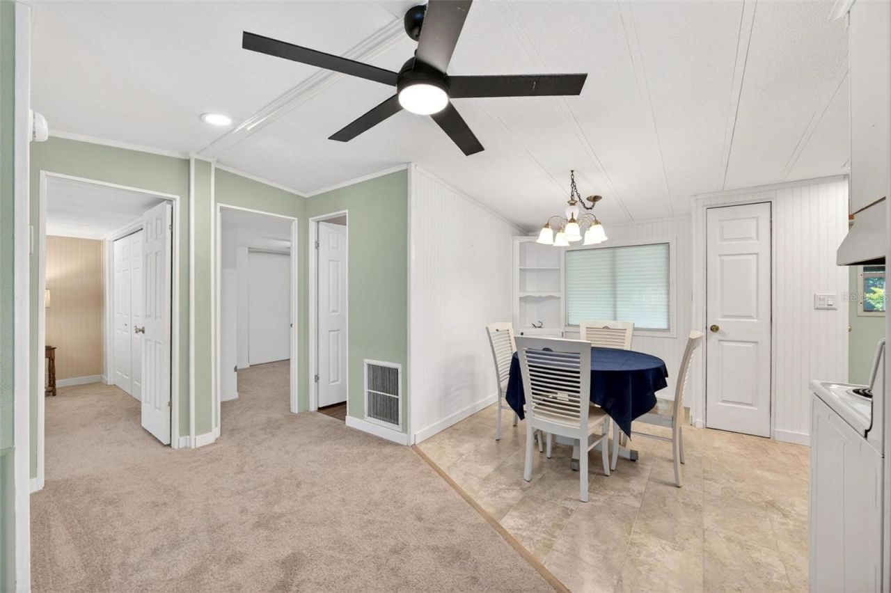 516 Jason Drive, Lady Lake, FL 32159 Photo