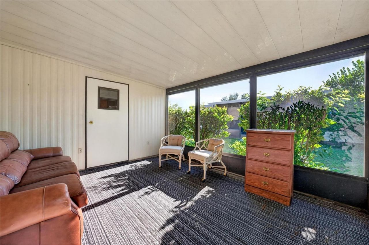 516 Jason Drive, Lady Lake, FL 32159 Photo