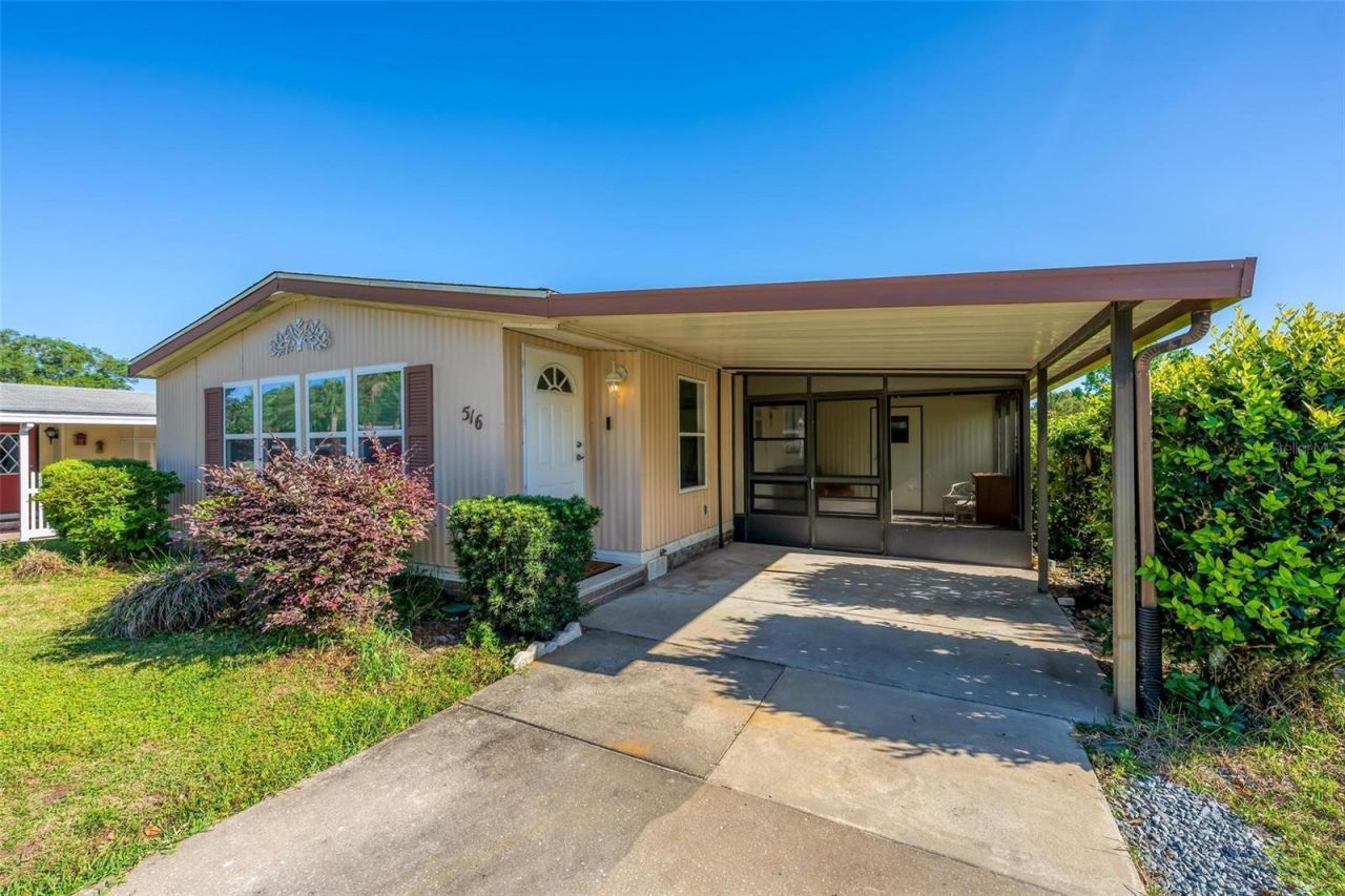 516 Jason Drive, Lady Lake, FL 32159 Photo