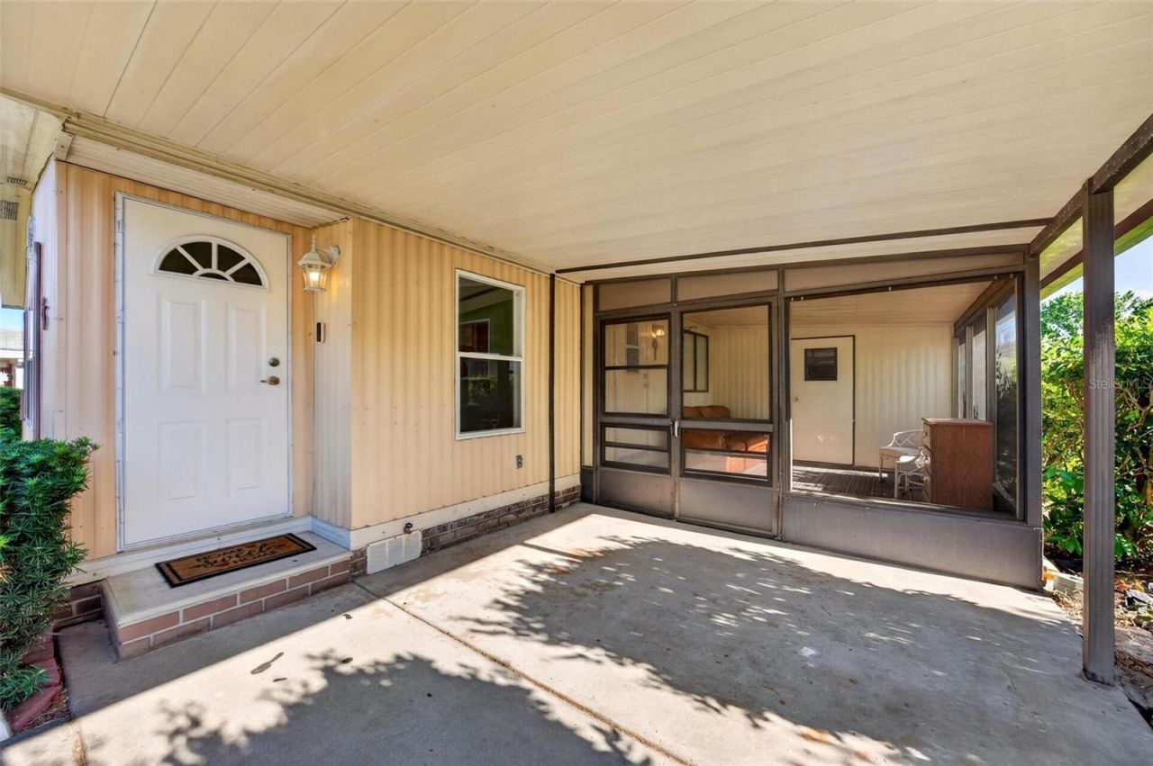 516 Jason Drive, Lady Lake, FL 32159 Photo