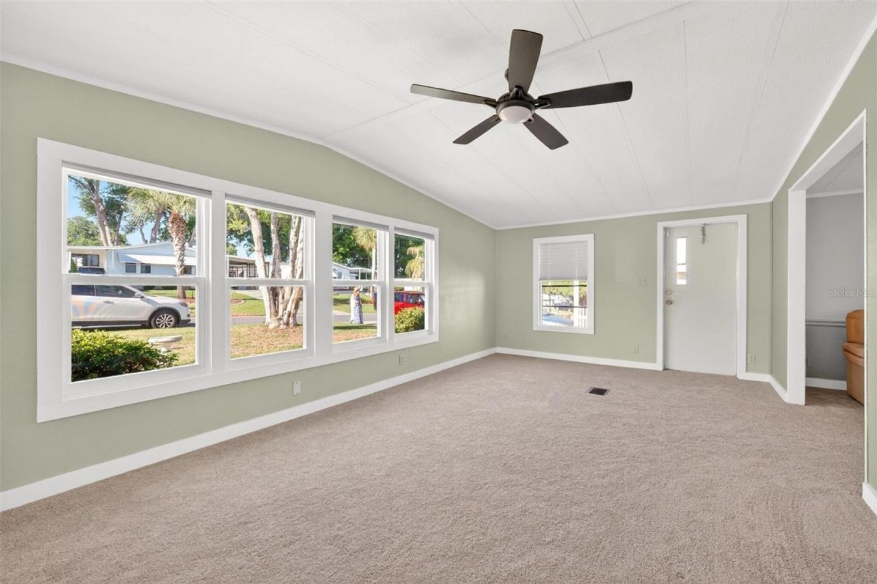 516 Jason Drive, Lady Lake, FL 32159 Photo