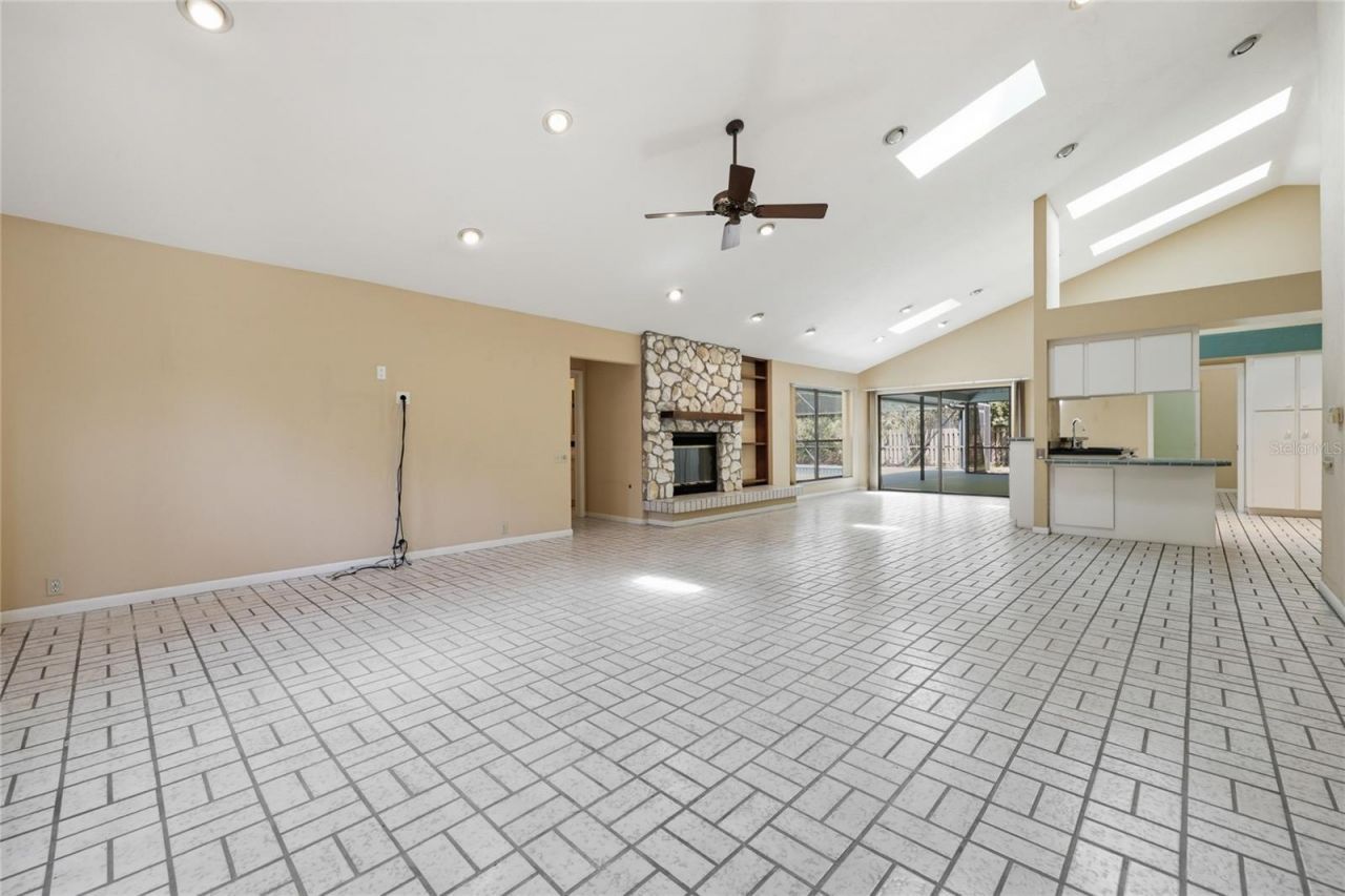 2408 NW 14th Place, Gainesville, FL 32605 Photo