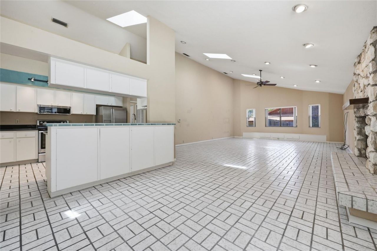 2408 NW 14th Place, Gainesville, FL 32605 Photo