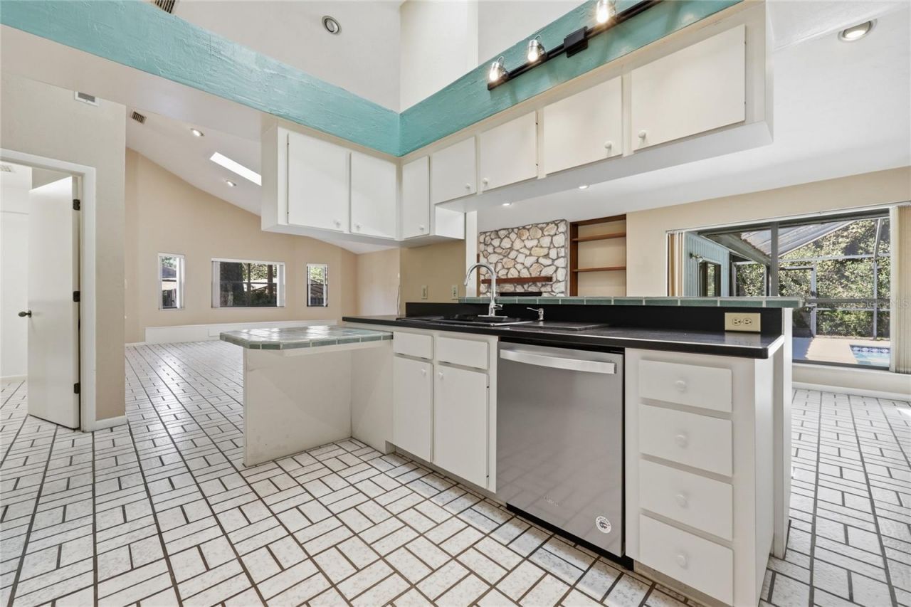 2408 NW 14th Place, Gainesville, FL 32605 Photo