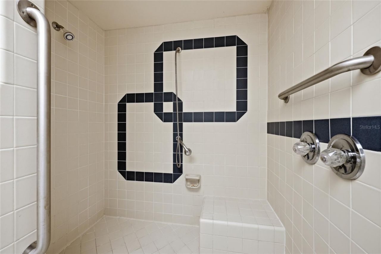 2408 NW 14th Place, Gainesville, FL 32605 Photo