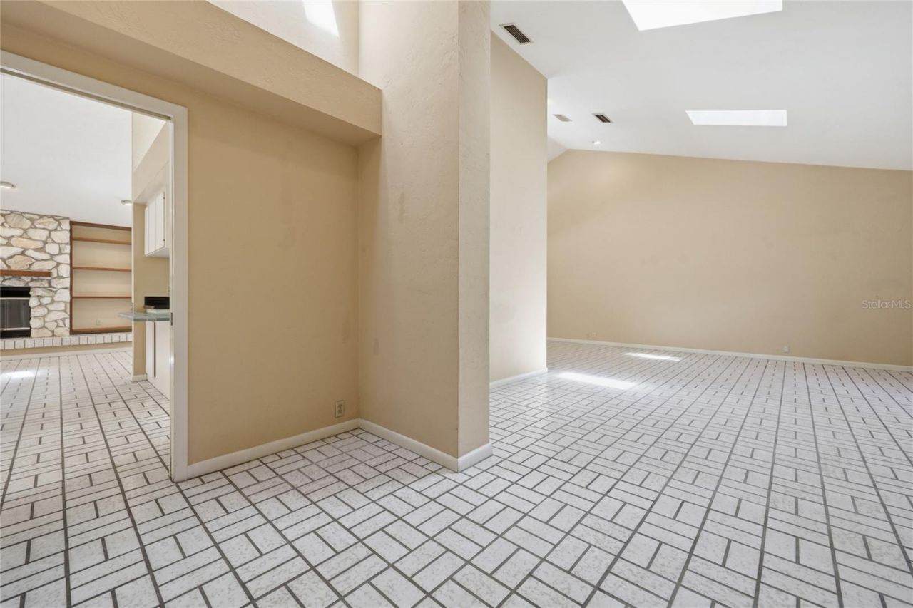 2408 NW 14th Place, Gainesville, FL 32605 Photo