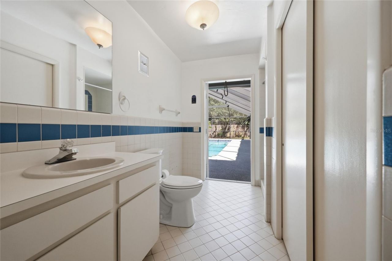 2408 NW 14th Place, Gainesville, FL 32605 Photo