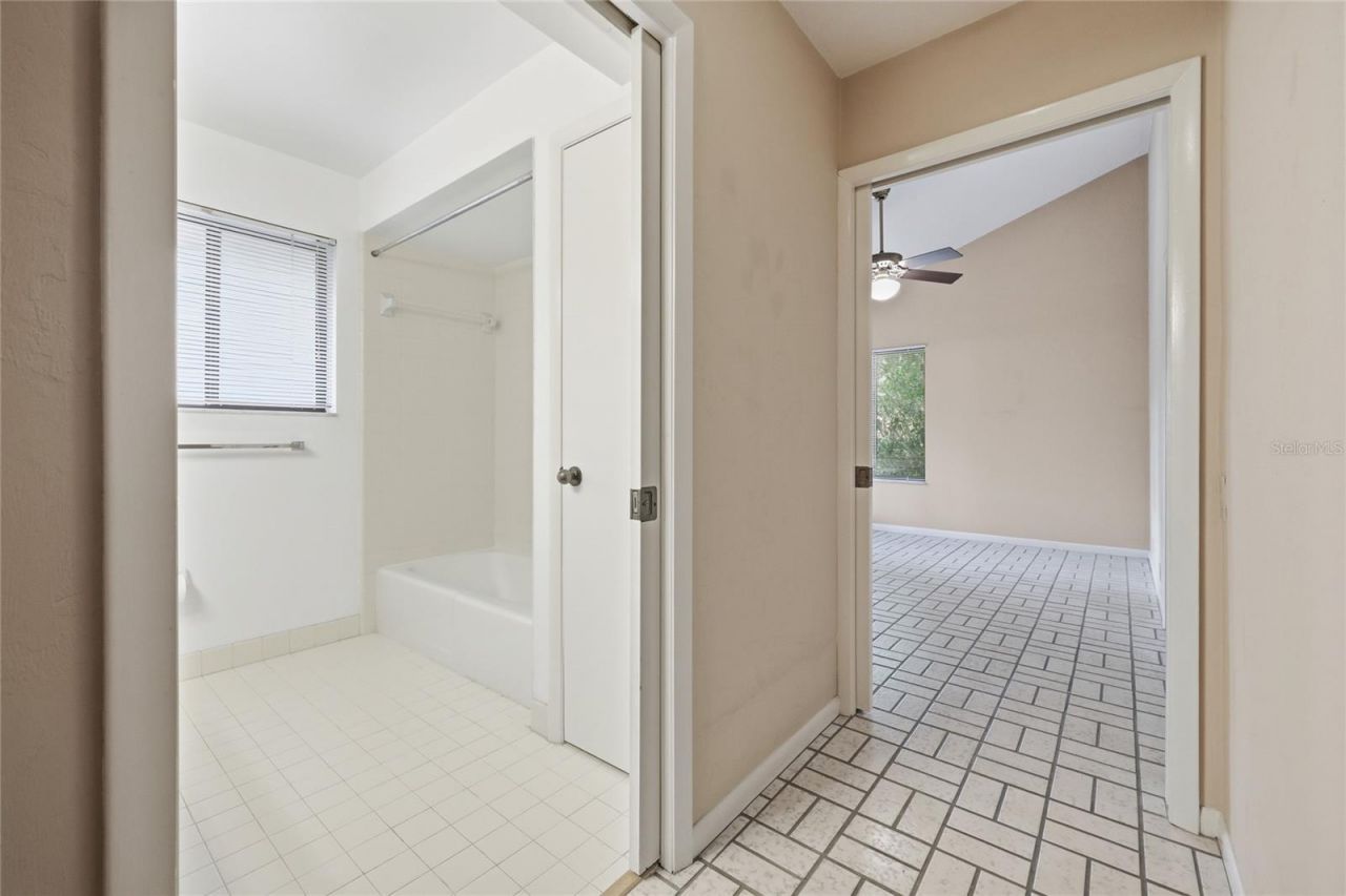 2408 NW 14th Place, Gainesville, FL 32605 Photo