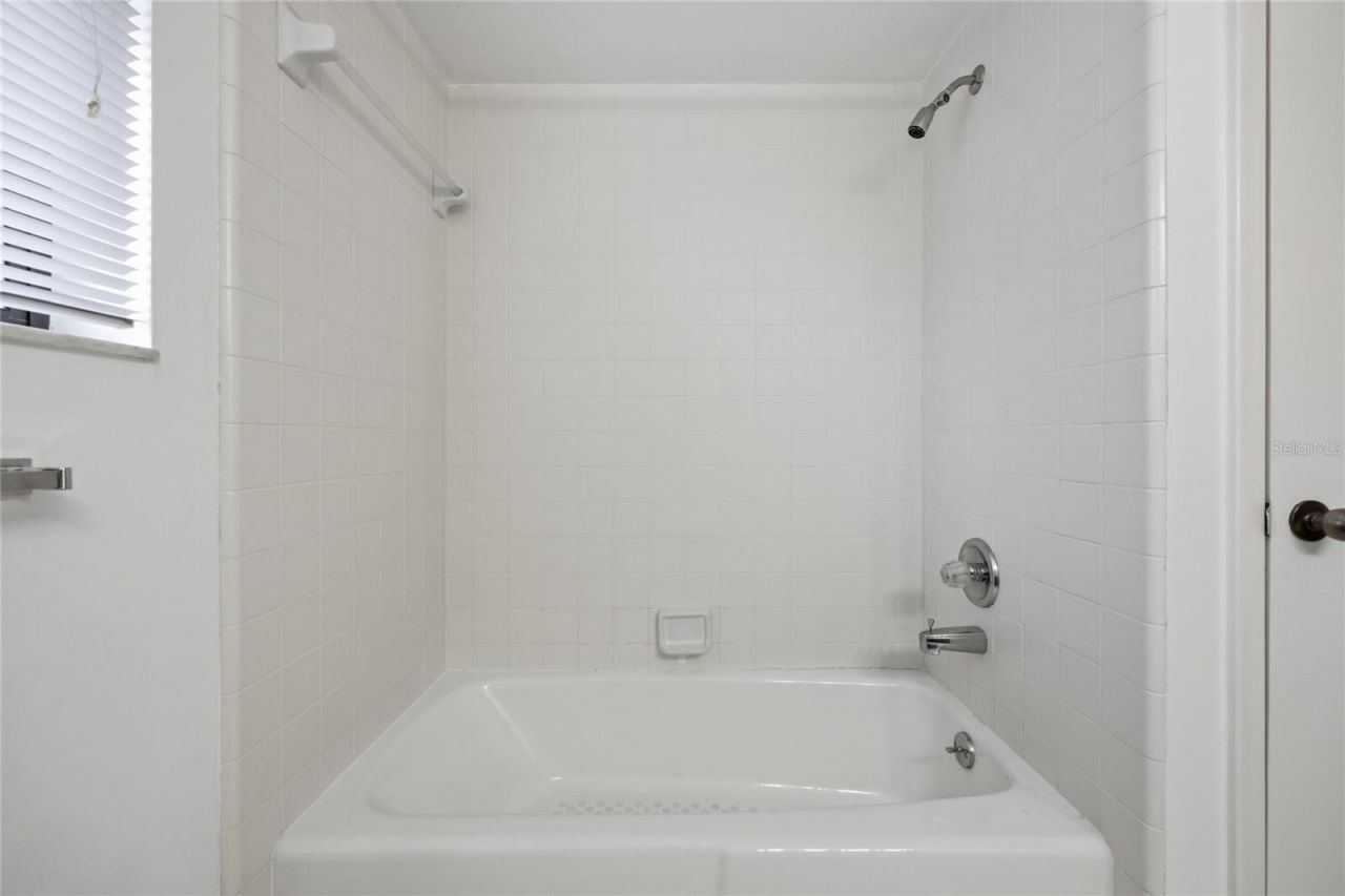 2408 NW 14th Place, Gainesville, FL 32605 Photo