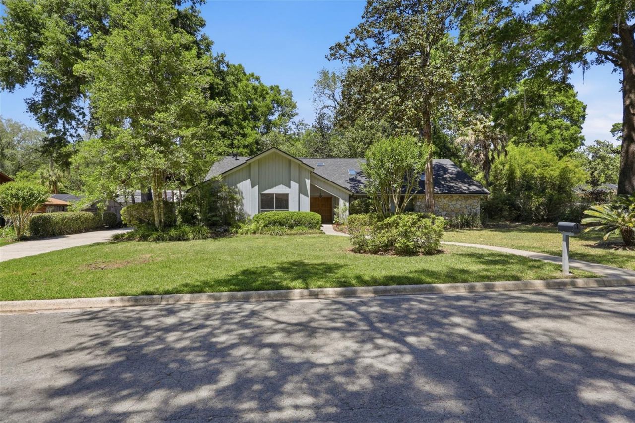 2408 NW 14th Place, Gainesville, FL 32605 Photo